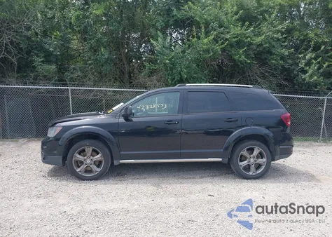 2017 Dodge Journey Crossroad Plus Awd z USA, uszkodzony, nr VIN 3C4PDDGG7HT554339